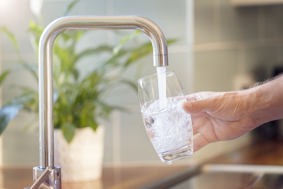 filling up water at the sink - is it safe to drink tap water